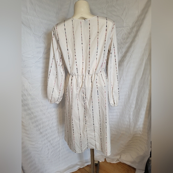 Emery Rose Elegant Long Sleeve Dress with Subtle Stripes, Size Small - Picture 3 of 5